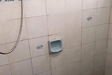 De Tropicana Condominium