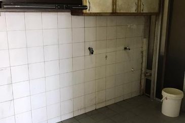 De Tropicana Condominium