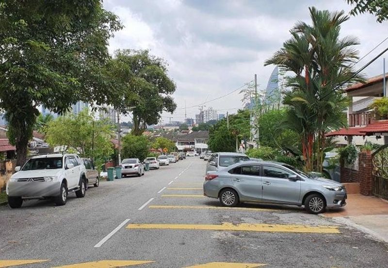 Taman OUG,Jalan hujan batu,well maintain unit,Freehold ,2 sty for sale