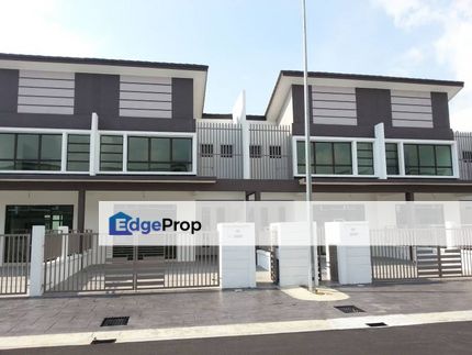 Double Storey at Lakeside Residence Puchong with Club House, Selangor, Puchong