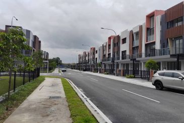 Taman Puchong Legenda