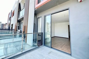 Taman Puchong Legenda