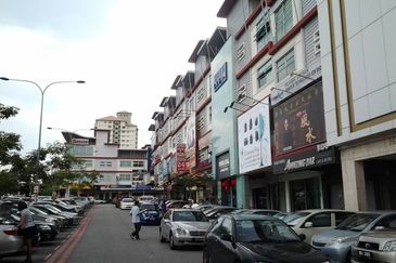 Bukit Jalil, Jalil link, Kuala Lumpur, 4 storey Shop