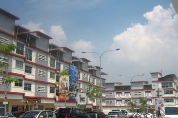 Bukit Jalil, Jalil link, 4 storey Shop, High Roi , Fully Tenanted