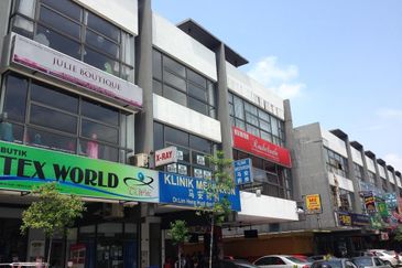 The Trillium @Lake Fields