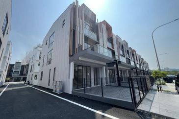 Taman Puchong Legenda