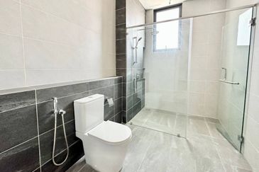 Taman Puchong Legenda