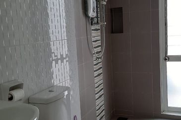 The Zest @ Kinrara 9