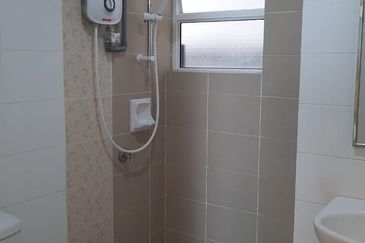 The Zest @ Kinrara 9