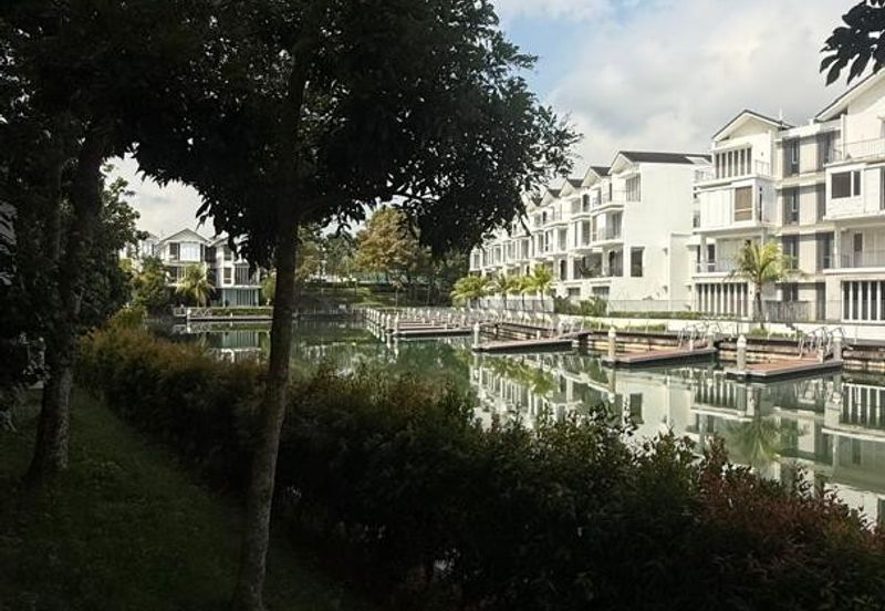 Waterfront Villa/ Emerald Bay/ Leisure Farm/ Horizon Hills/ Senibong Cove