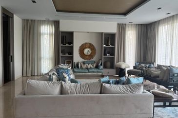 Waterfront Villa/ Emerald Bay/ Leisure Farm/ Horizon Hills/ Senibong Cove