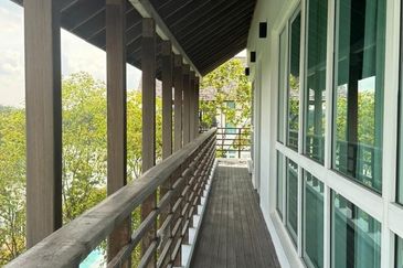 Waterfront Villa/ Emerald Bay/ Leisure Farm/ Horizon Hills/ Senibong Cove