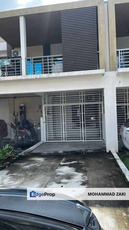 Fully Furnished Townhouse Villa Kesuma, Selangor, Semenyih