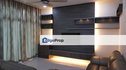 Well Maintained With Swimming Pool and Lift, Selangor, USJ Heights