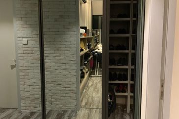 A'marine Lakeside Condominium