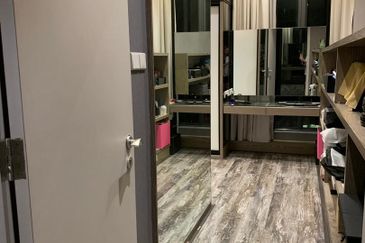 A'marine Lakeside Condominium