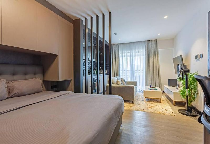 Yolo Signature Suites