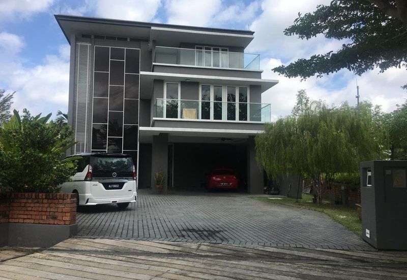 The Residence @ The Glades