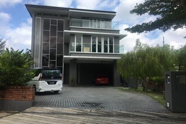 The Residence @ The Glades