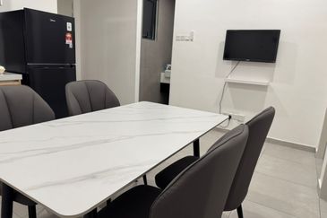 Yolo Signature Suites