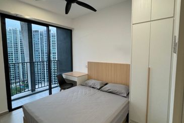 Yolo Signature Suites