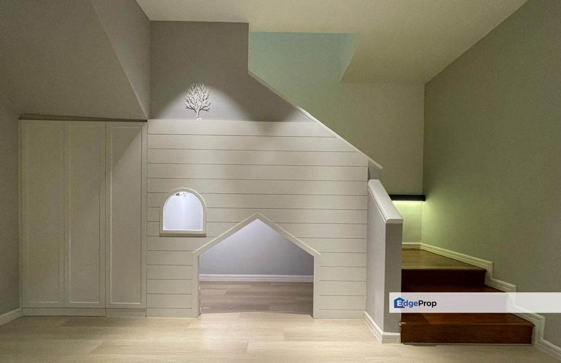 Renovated Good buy , Selangor, Bandar Kinrara Puchong