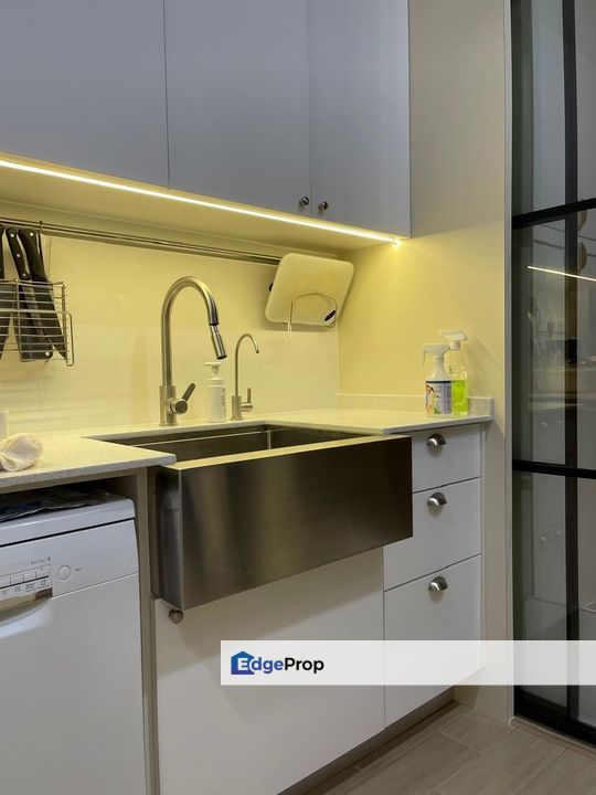 Renovated Good buy , Selangor, Bandar Kinrara Puchong