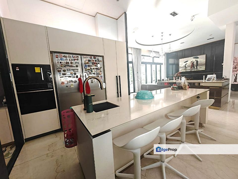 Fully Renovated Prime Location Bayrocks Bunaglow Sunway South Quay , Selangor, Bandar Sunway