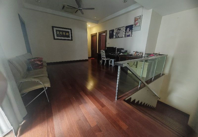 Corner Bungalow with 20 feet land