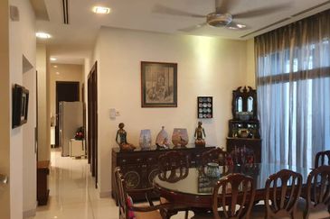 USJ Heights Zero Lot Bungalow Indigo