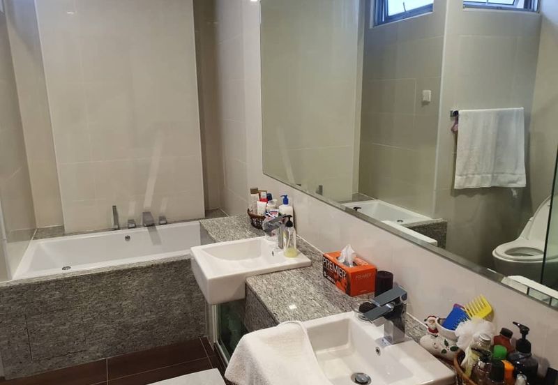 USJ Heights Zero Lot Bungalow Indigo