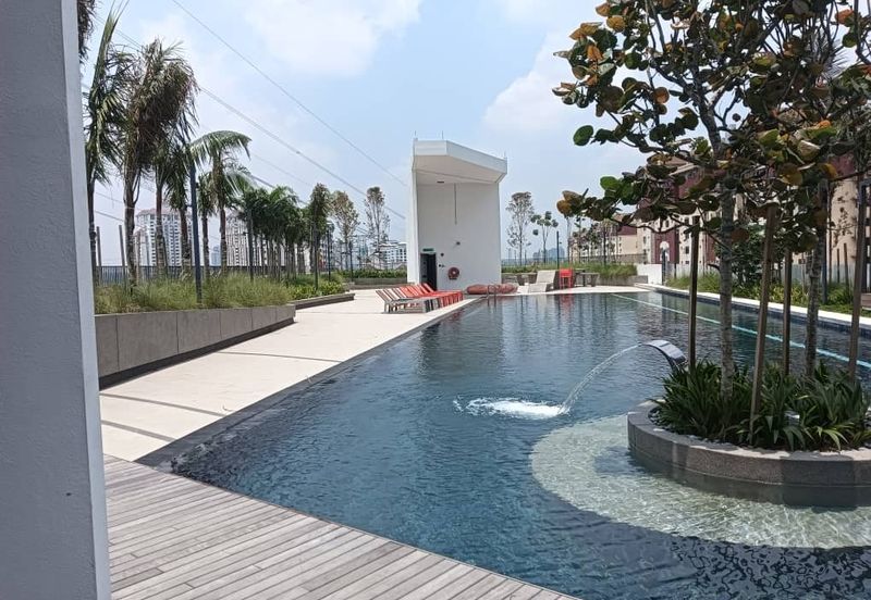 Yolo Signature Suites