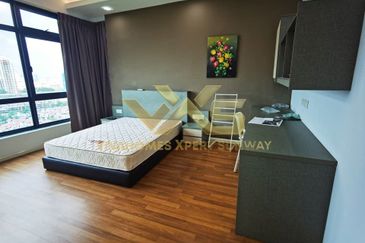 LaCosta, Sunway South Quay