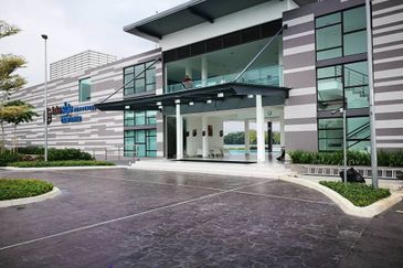 Brand New With Clubhouse facilities Early Promotion Package