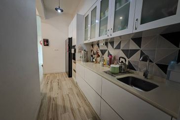 A'marine Lakeside Condominium