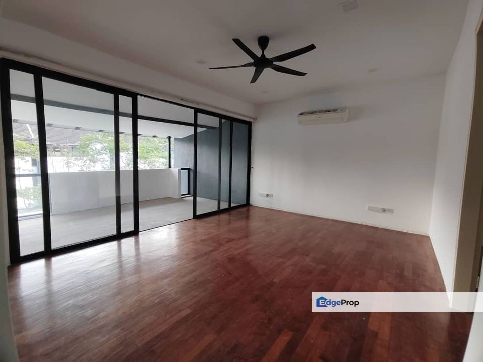 Move In Super Link with Private Club House Blu Constellation, Selangor, Seri Kembangan