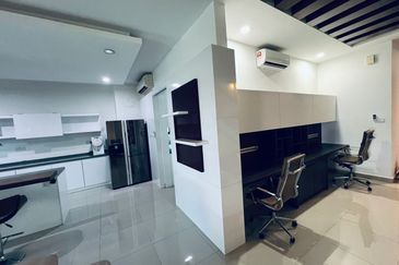 A'marine Lakeside Condominium