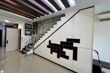 A'marine Lakeside Condominium