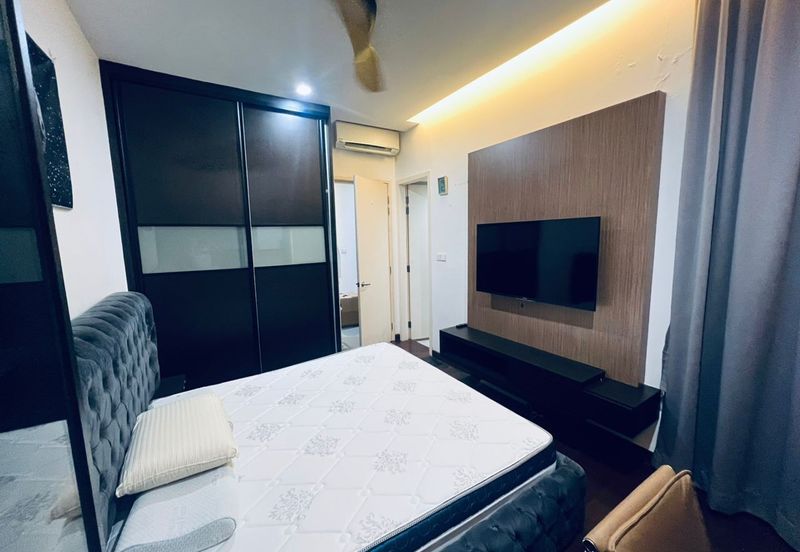 A'marine Lakeside Condominium