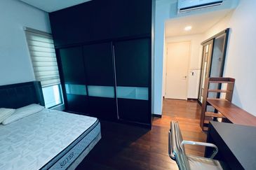 A'marine Lakeside Condominium