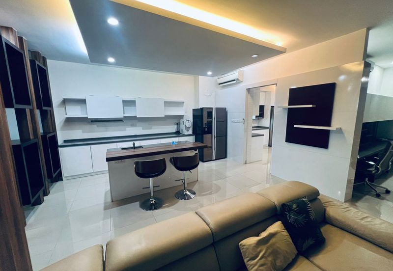 A'marine Lakeside Condominium