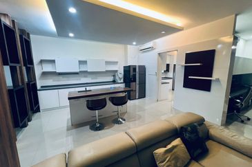 A'marine Lakeside Condominium