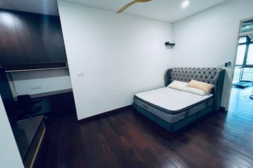 A'marine Lakeside Condominium