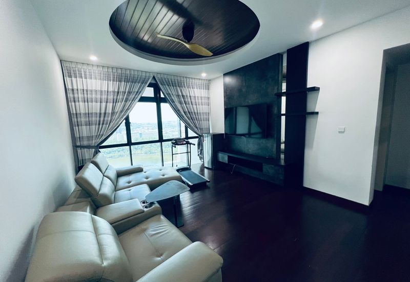 A'marine Lakeside Condominium