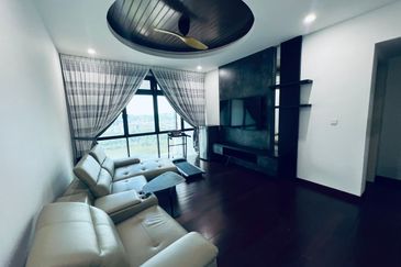 A'marine Lakeside Condominium