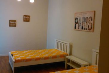 A'marine Lakeside Condominium