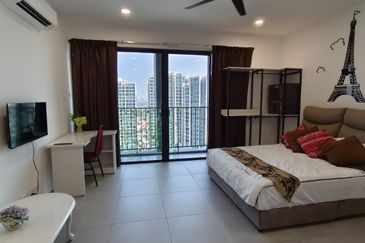 Yolo Signature Suites