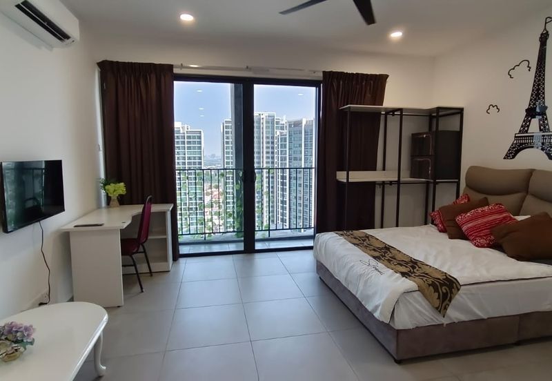 Yolo Signature Suites