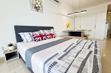 Yolo Signature Suites