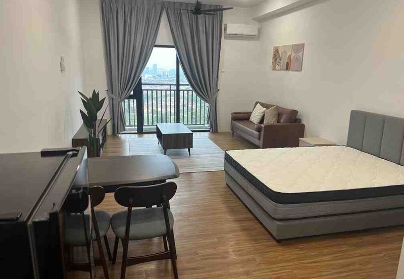 Yolo Signature Suites